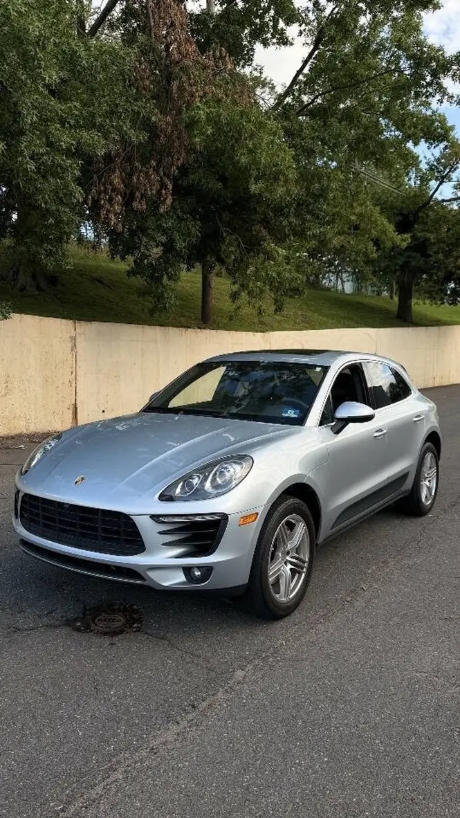2016 Porsche Macan