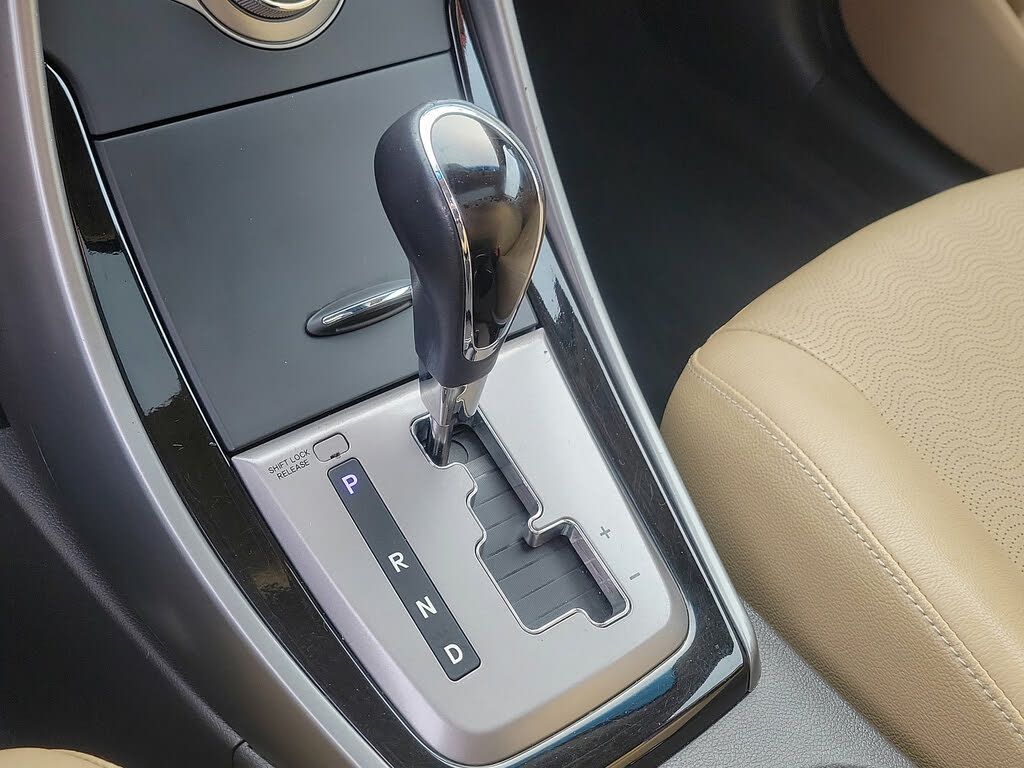 2013 HYUNDAI Elantra - photo 15