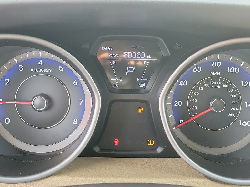 2013 HYUNDAI Elantra - photo 20