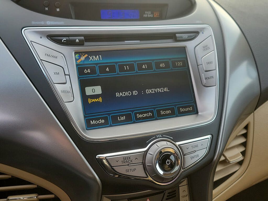 2013 HYUNDAI Elantra - photo 17