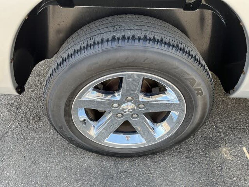 2010 DODGE Ram - photo 9