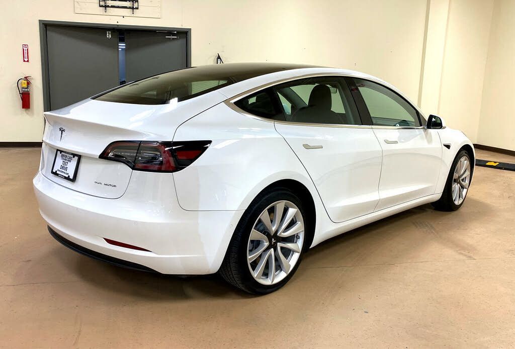 2019 Tesla Model 3 Performance