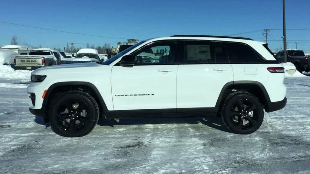 2023 JEEP Grand Cherokee - photo 5