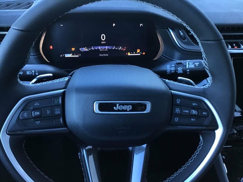 2023 JEEP Grand Cherokee - photo 13