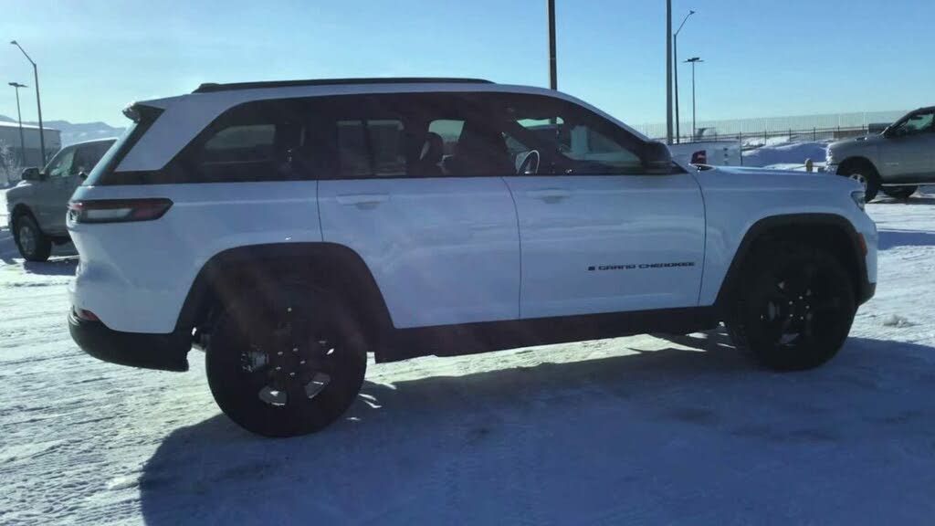 2023 JEEP Grand Cherokee - photo 9