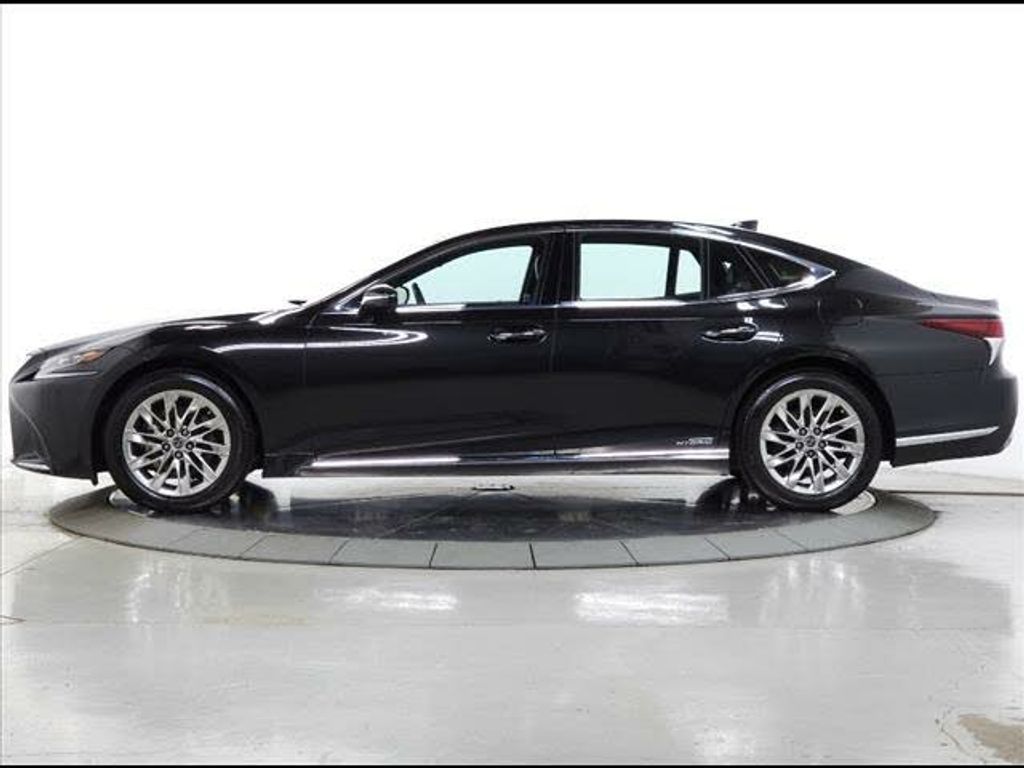 2019 LEXUS LS - photo 5