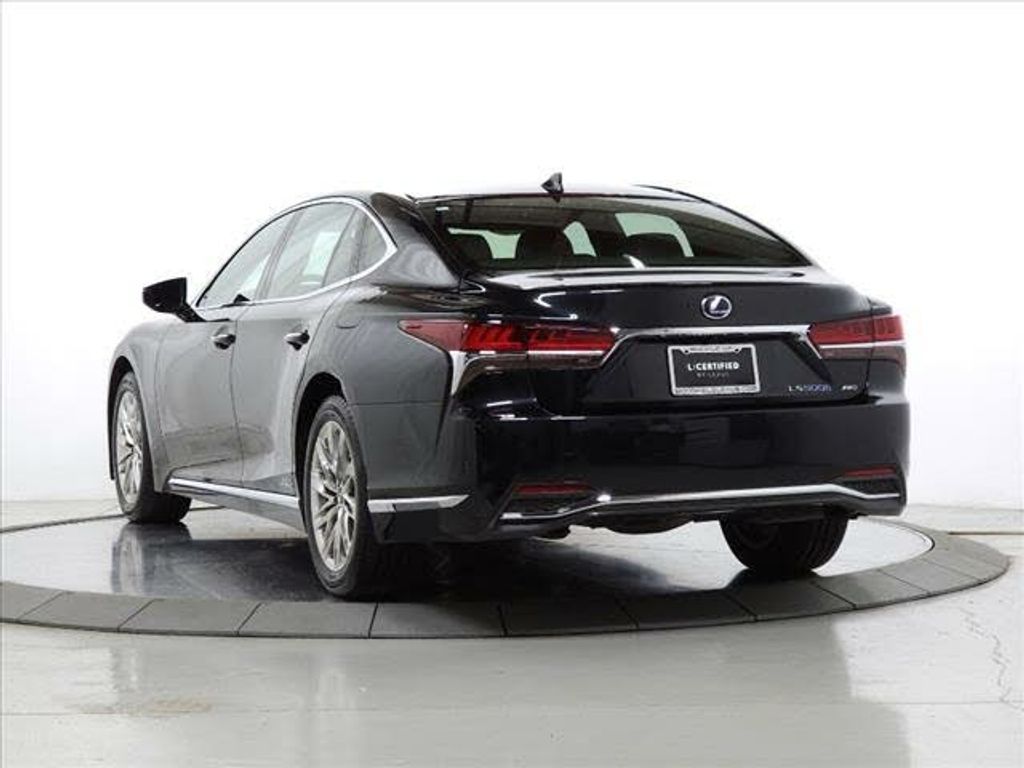 2019 LEXUS LS - photo 6