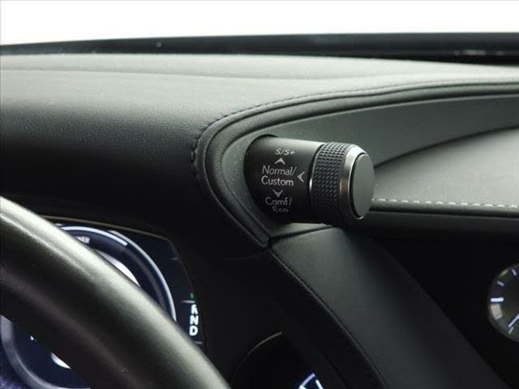 2019 LEXUS LS - photo 44