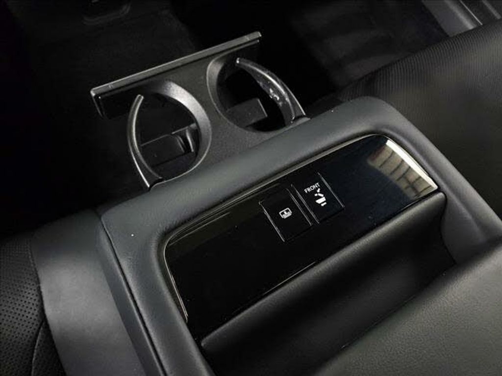 2019 LEXUS LS - photo 47