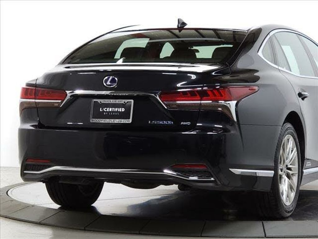 2019 LEXUS LS - photo 10