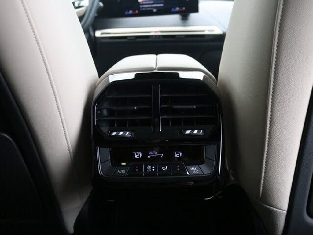 2024 BMW iX - photo 27