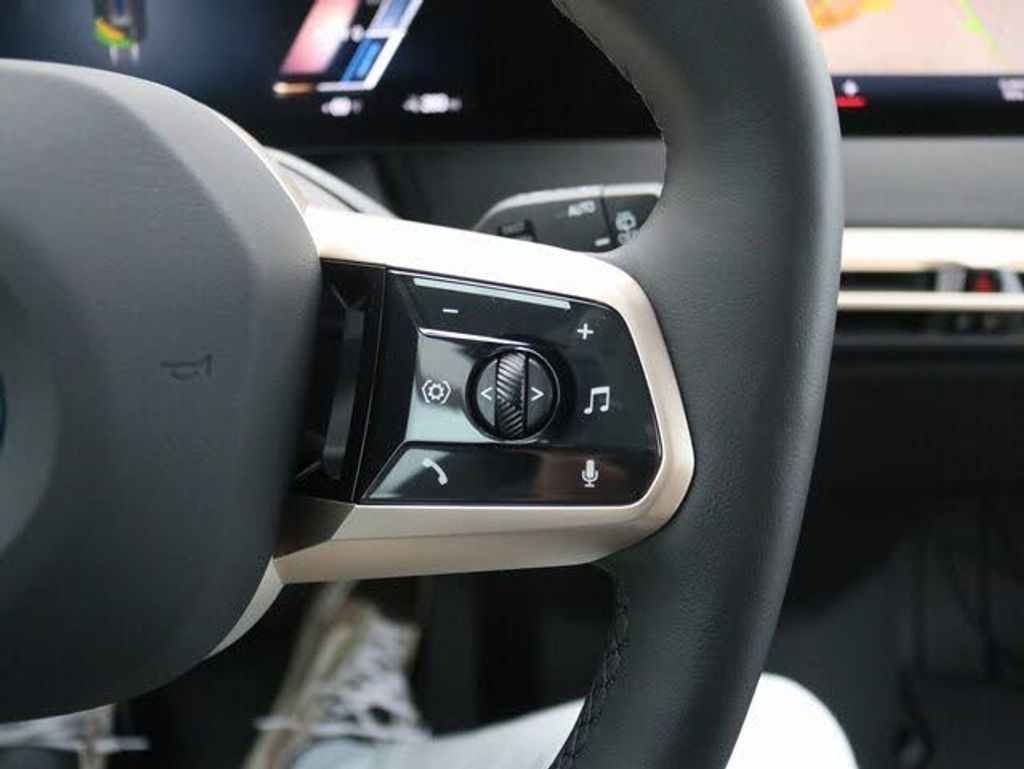 2024 BMW iX - photo 13