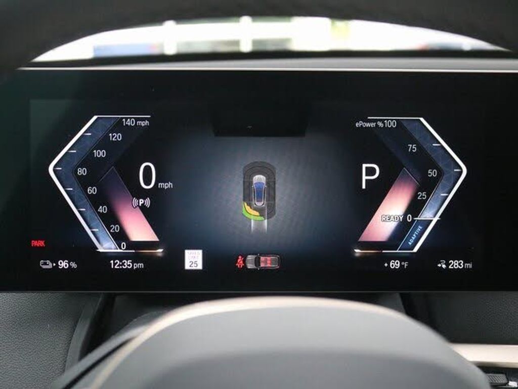2024 BMW iX - photo 4