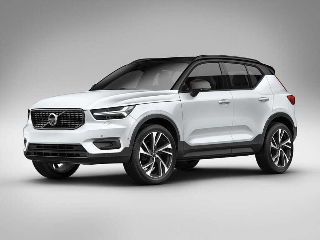 2019 VOLVO XC40 R-design, Momentum (XC40 17w46-18w16) for sale at Open Road Volvo of Edison