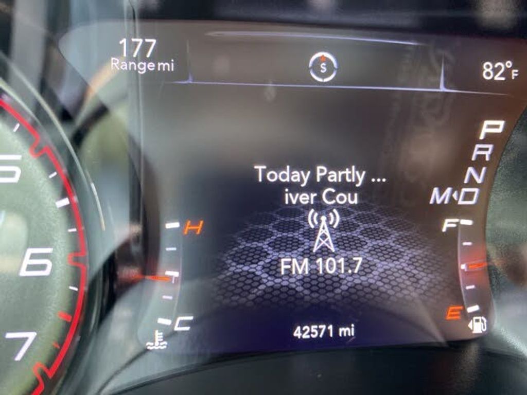 2021 DODGE Charger - photo 5