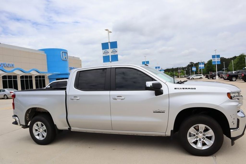 2021 CHEVROLET Silverado - photo 2