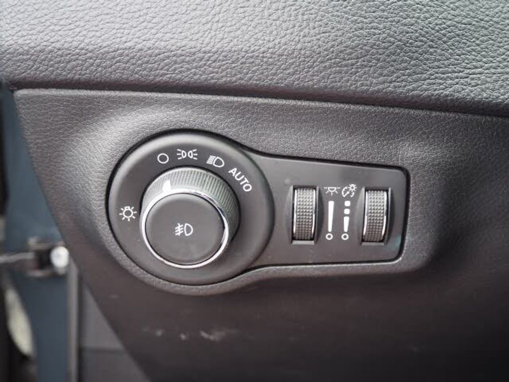 2018 JEEP Compass - photo 18