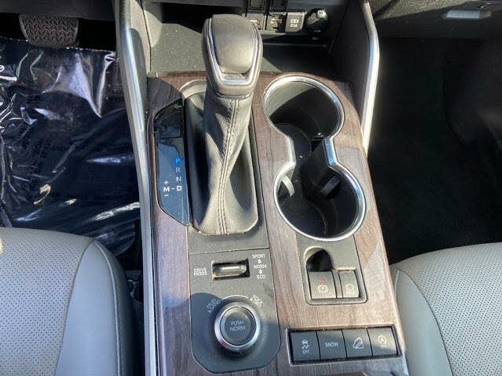 2020 TOYOTA Highlander - photo 15