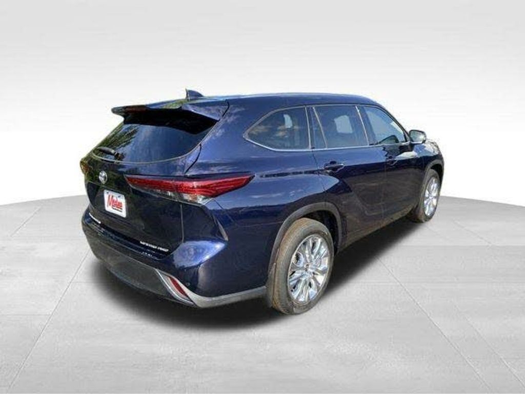 2020 TOYOTA Highlander - photo 4