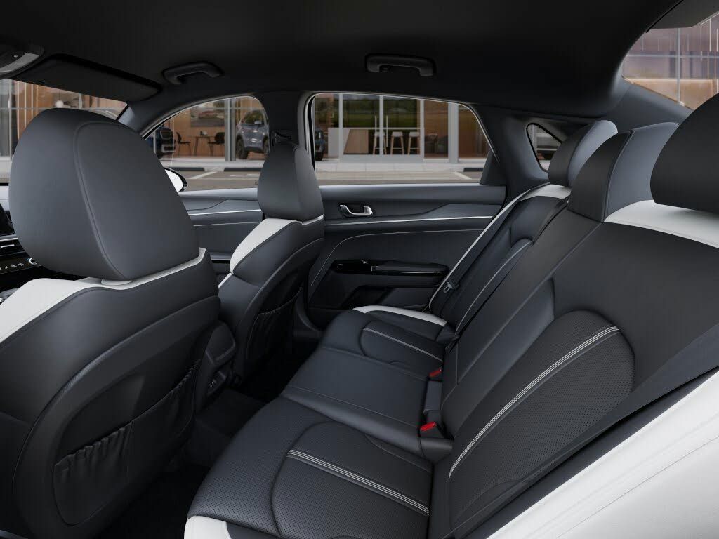 2025 KIA K5 - photo 18