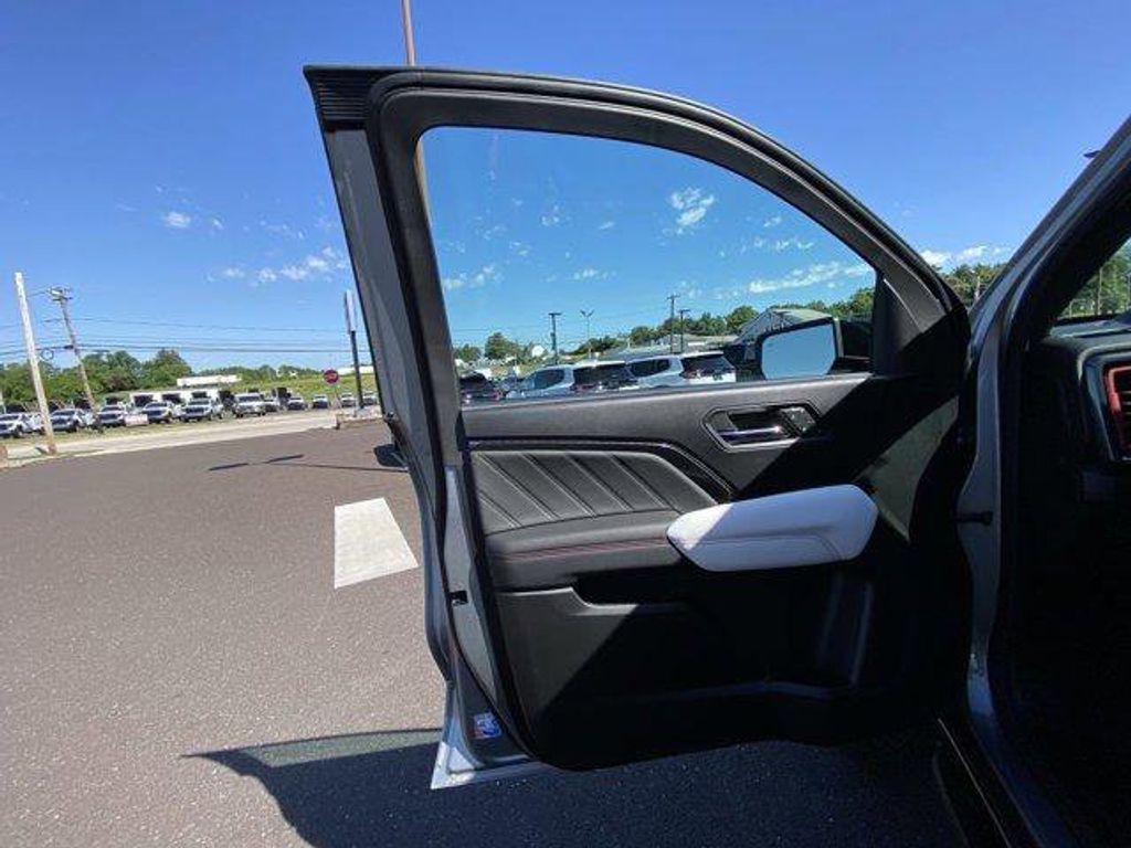 2024 GMC Canyon - photo 23
