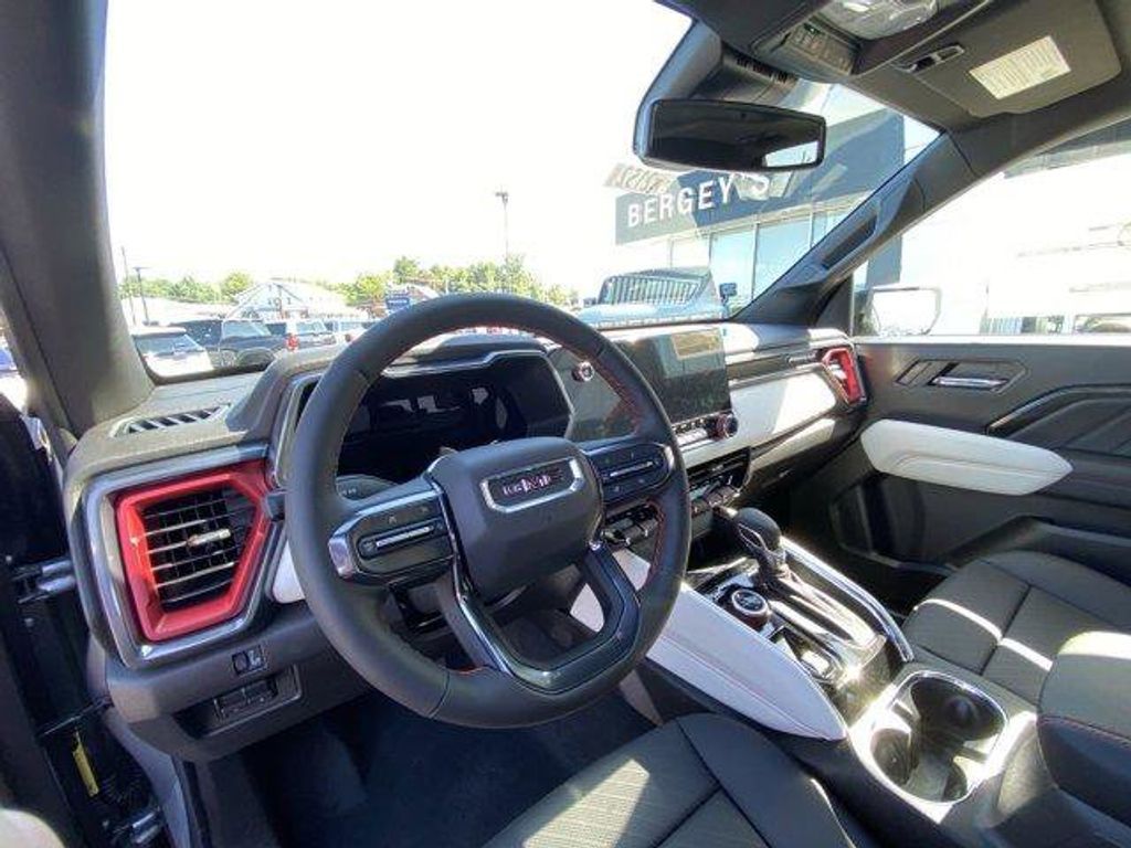 2024 GMC Canyon - photo 10