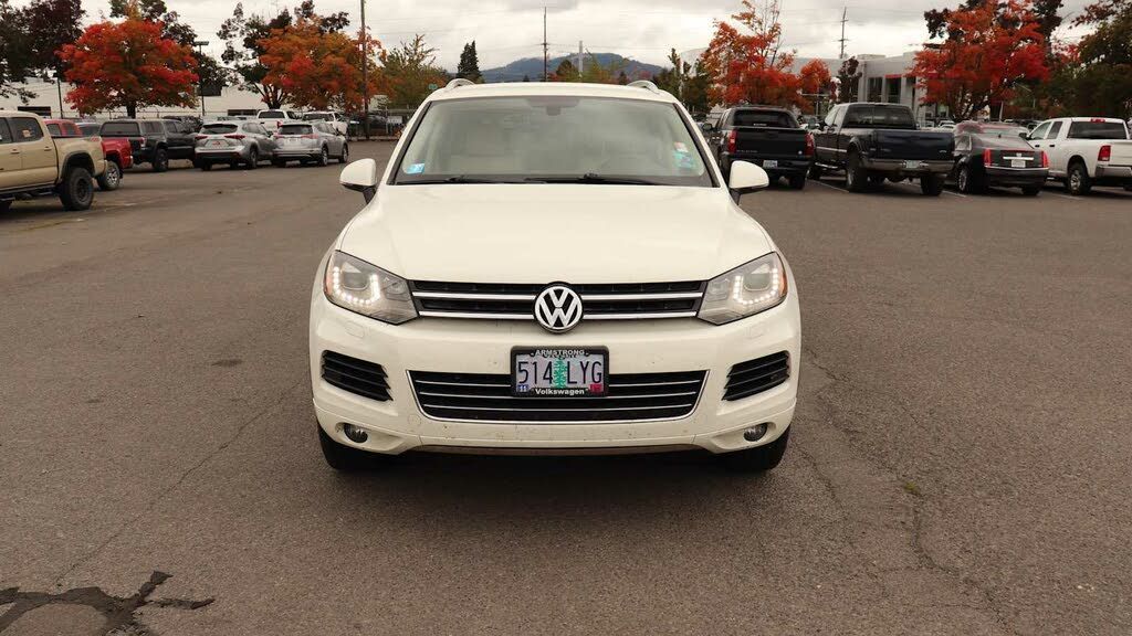 2011 VOLKSWAGEN Touareg - photo 3