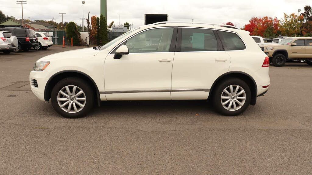 2011 VOLKSWAGEN Touareg - photo 9