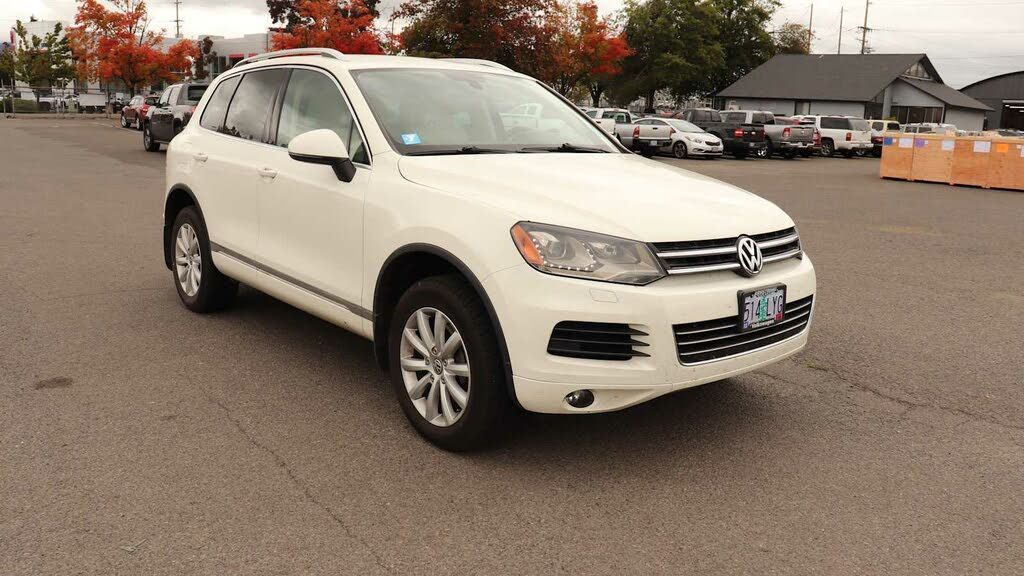 2011 VOLKSWAGEN Touareg - photo 4