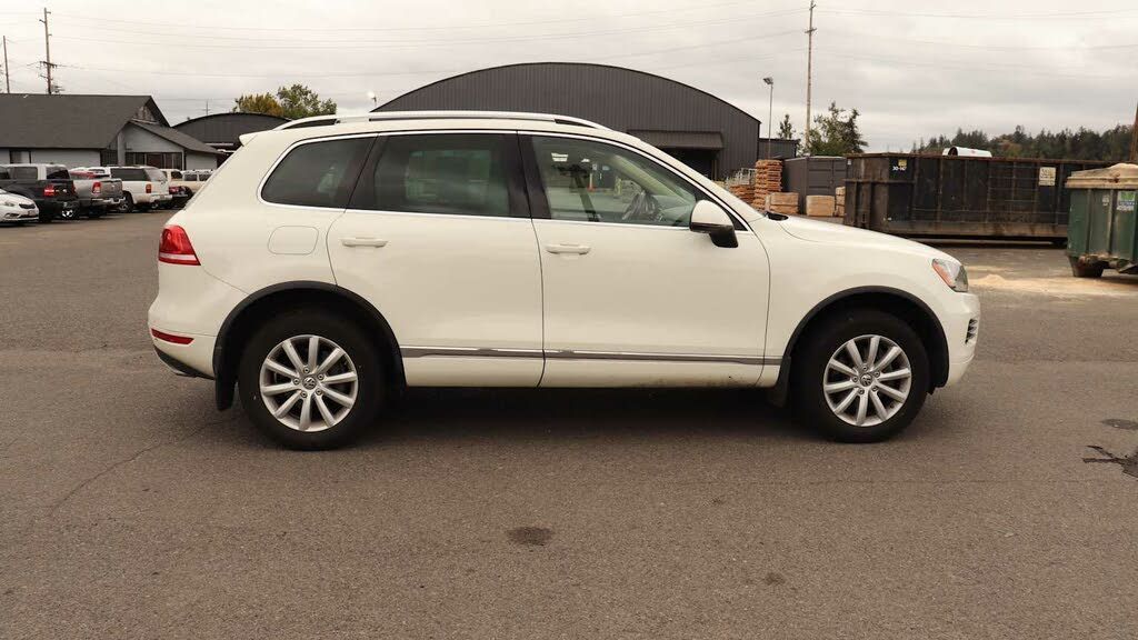 2011 VOLKSWAGEN Touareg - photo 5