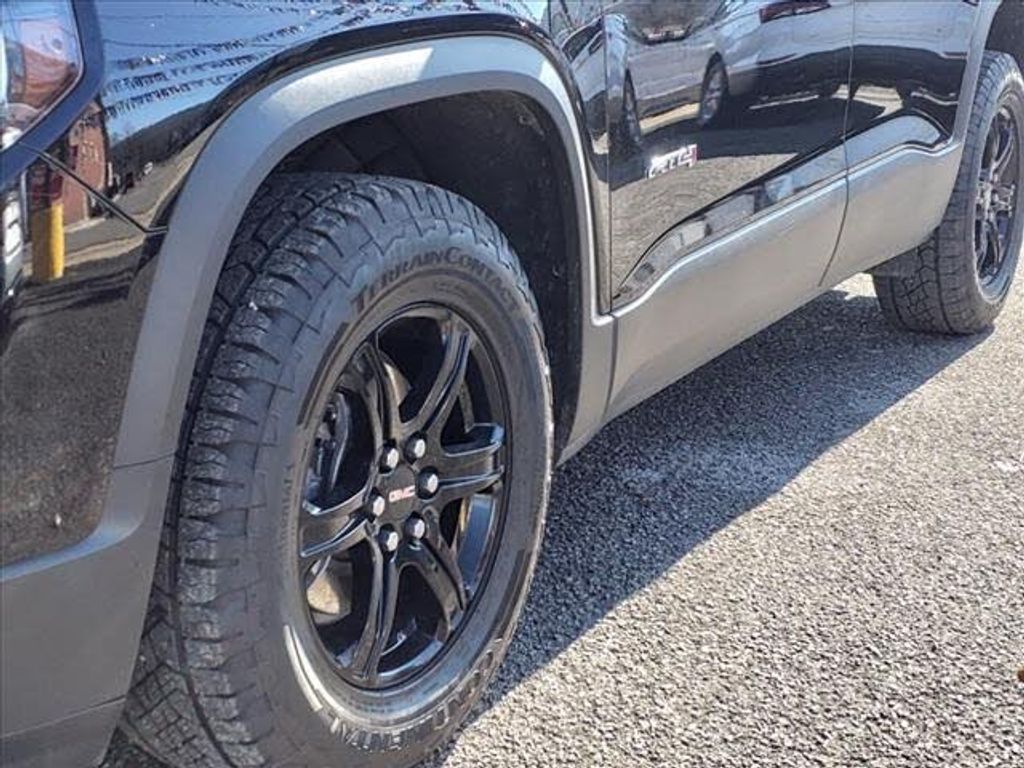 2021 GMC Acadia - photo 9