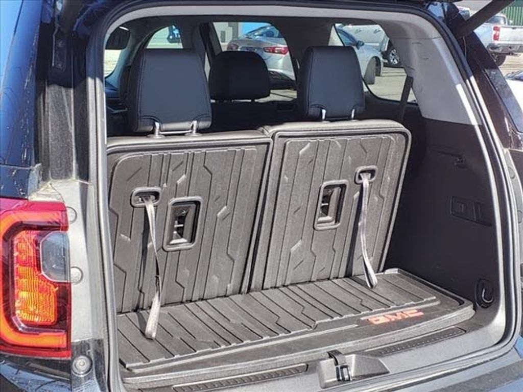 2021 GMC Acadia - photo 26