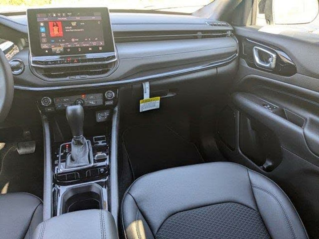 2025 JEEP Compass - photo 16