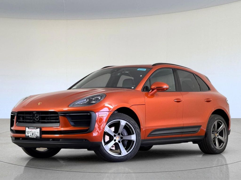 2024 Porsche Macan T
