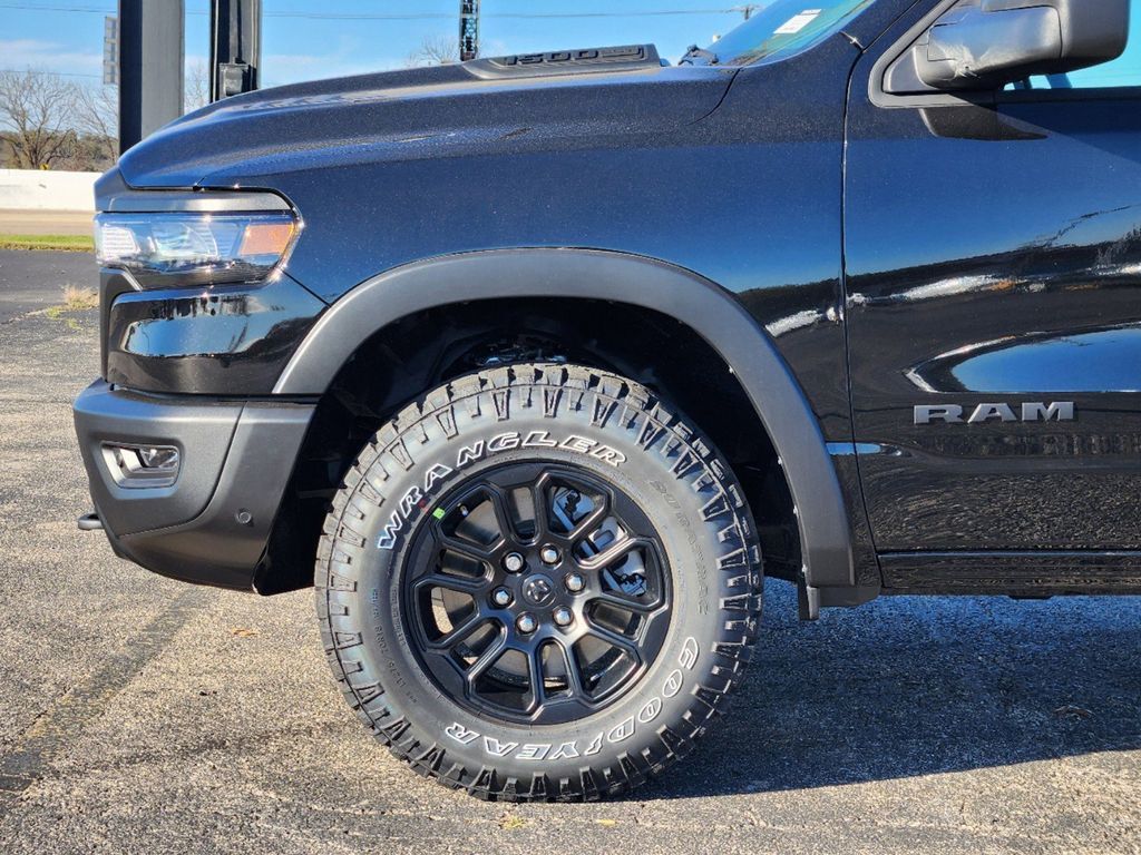 2025 RAM 1500 - photo 6