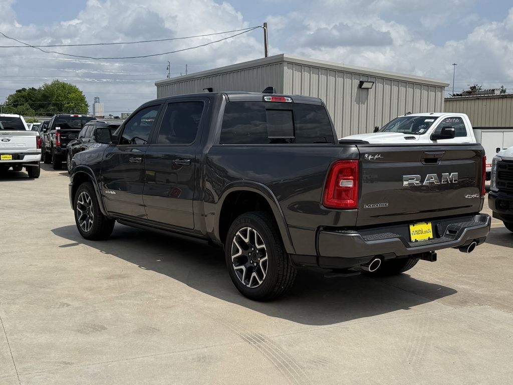 2025 RAM 1500 - photo 5
