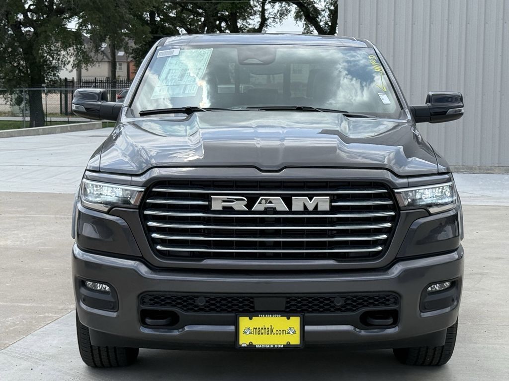 2025 RAM 1500 - photo 3