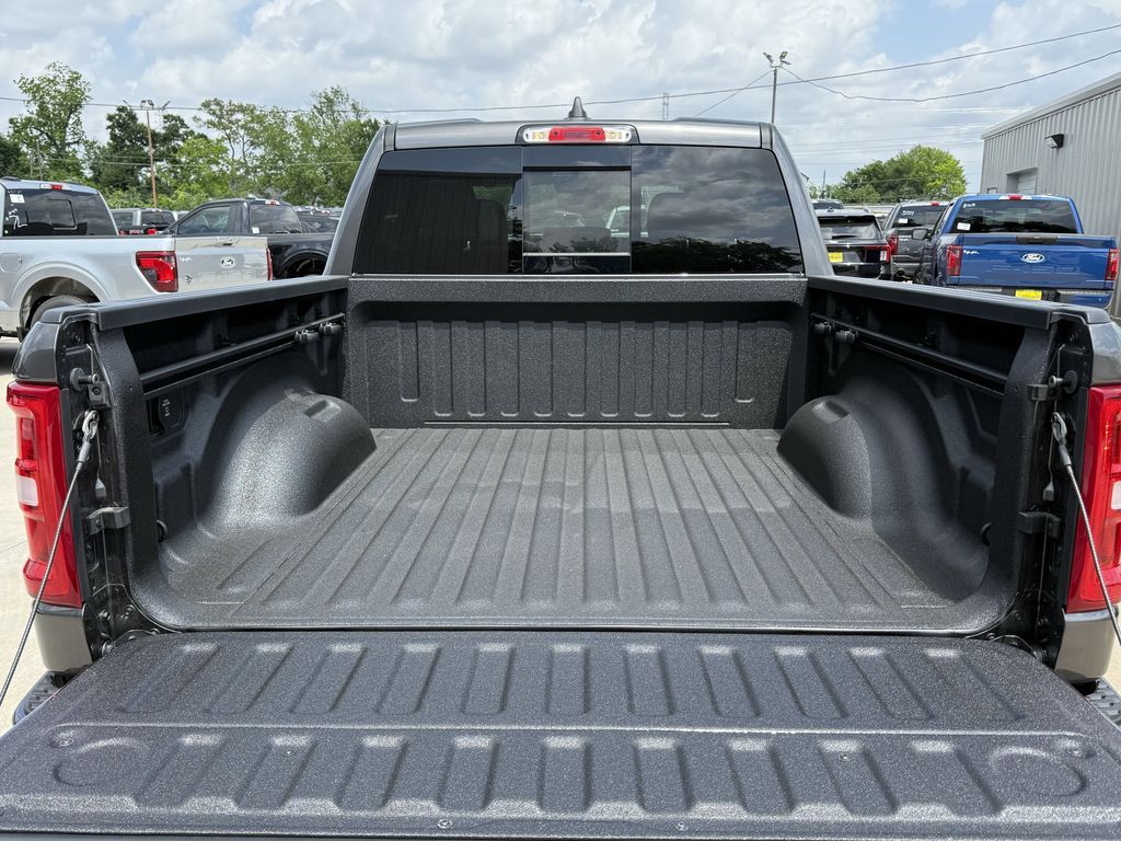 2025 RAM 1500 - photo 11
