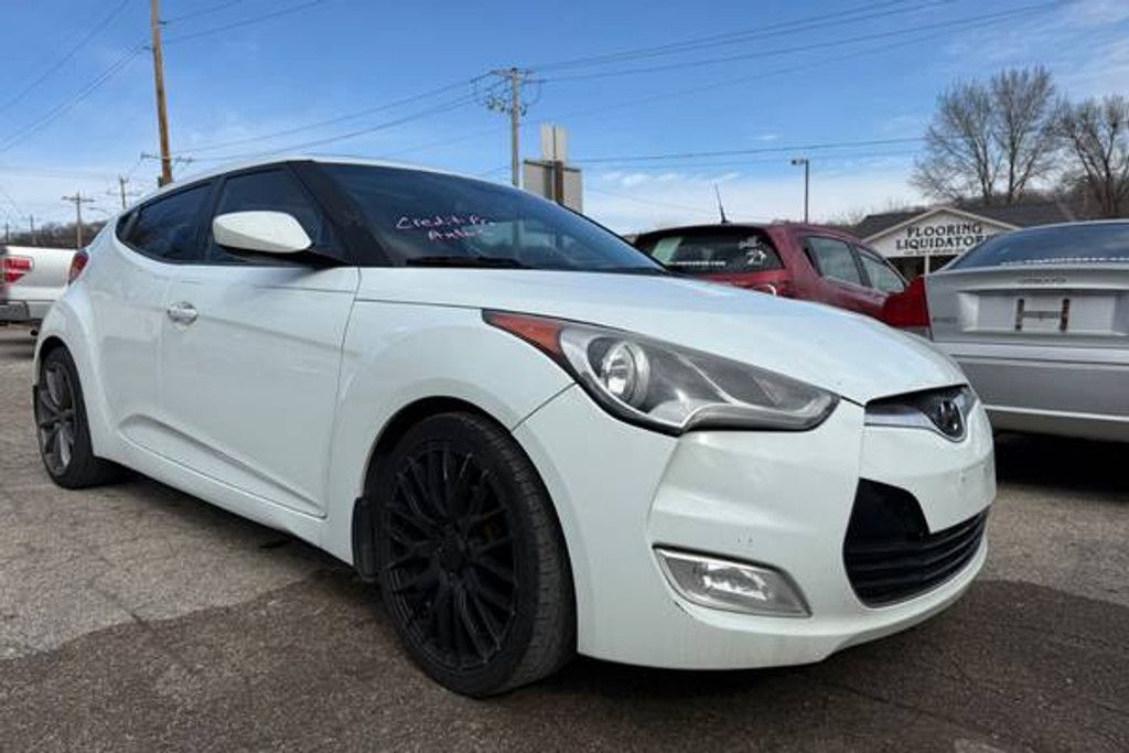 2012 HYUNDAI Veloster - main photo
