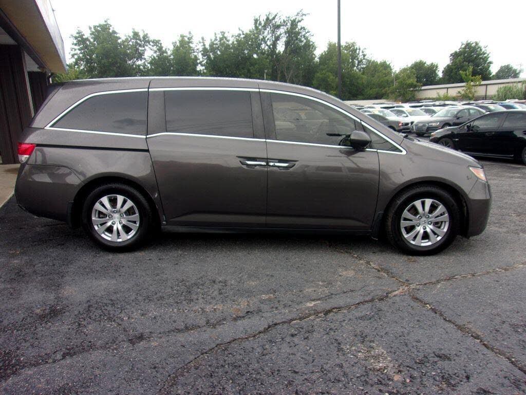 2016 HONDA Odyssey - main photo