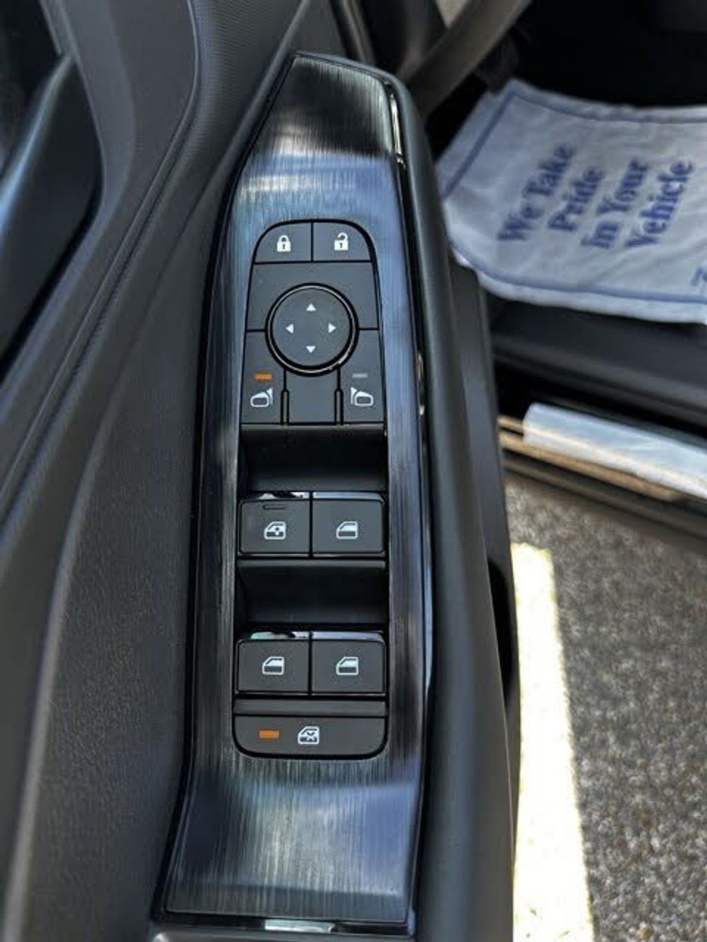 2025 NISSAN Rogue - photo 22