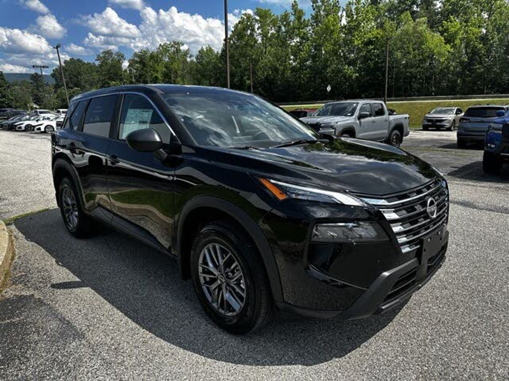 2025 NISSAN Rogue - photo 5
