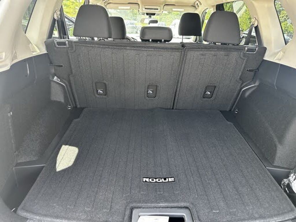 2025 NISSAN Rogue - photo 16