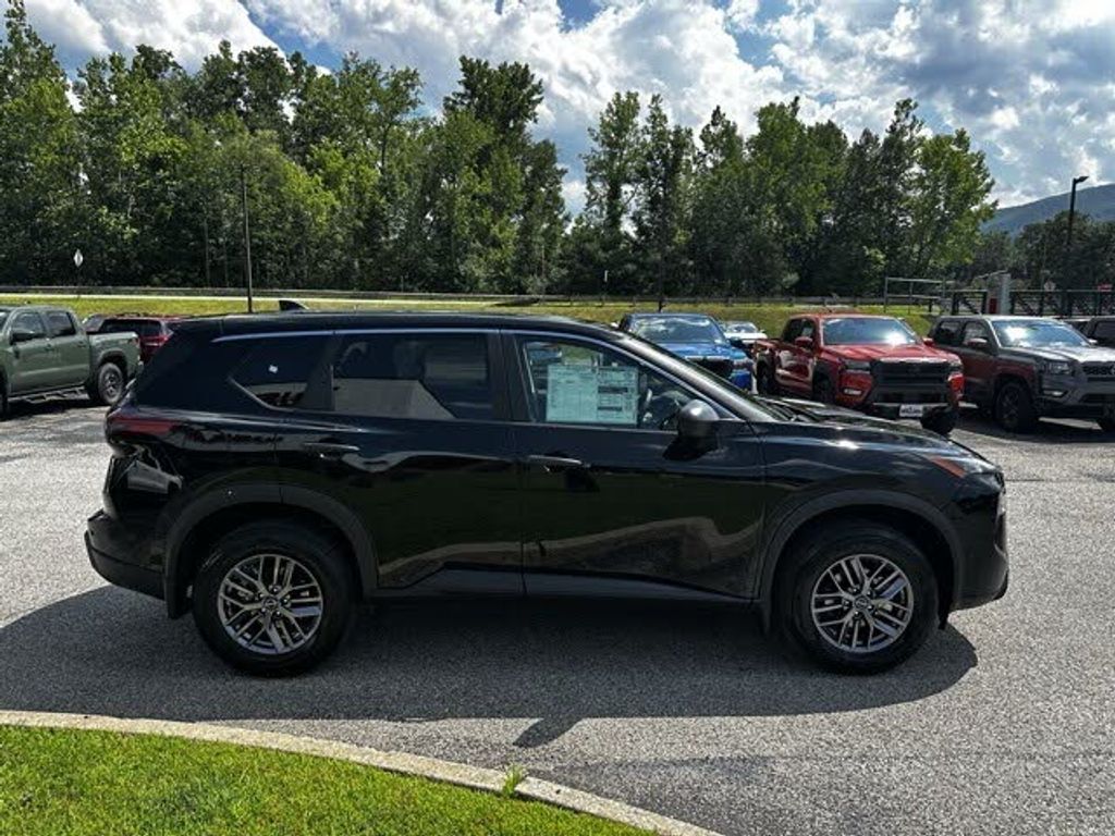 2025 NISSAN Rogue - photo 4