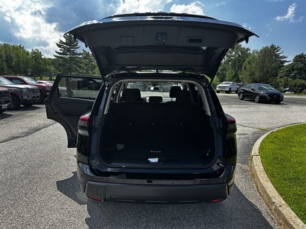 2025 NISSAN Rogue - photo 11