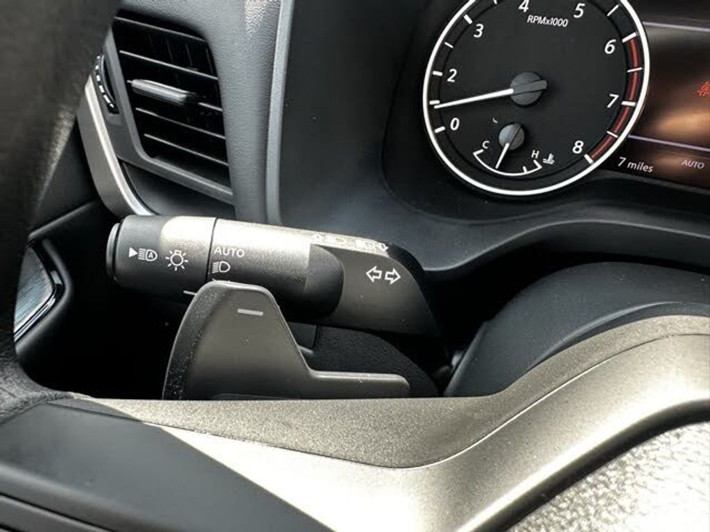 2025 NISSAN Rogue - photo 26