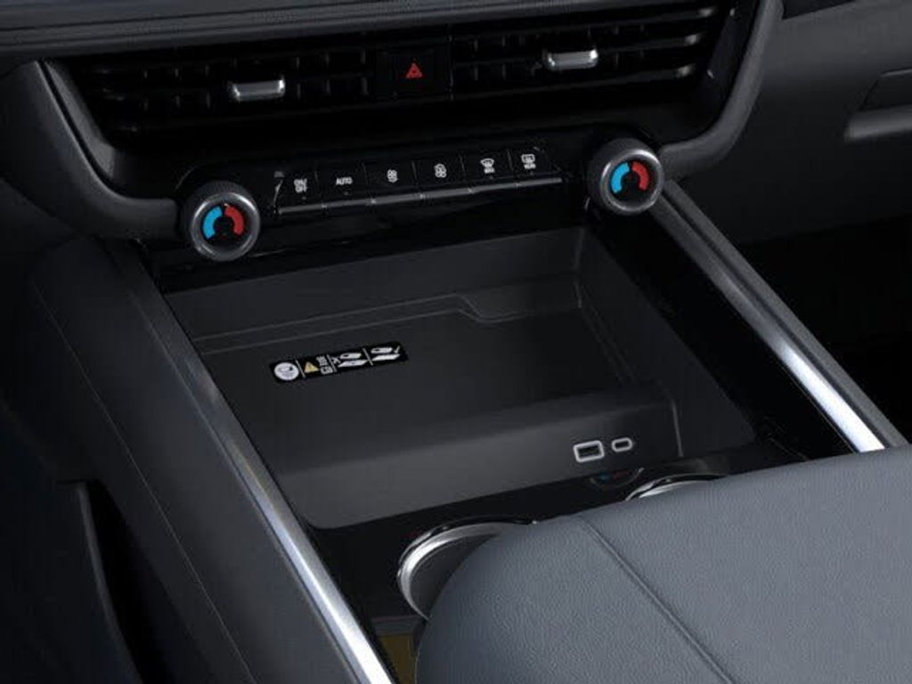 2025 CHEVROLET Suburban - photo 43
