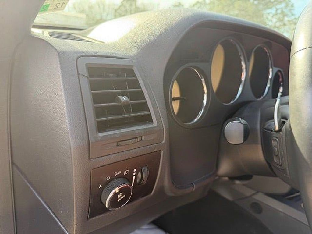 2014 DODGE Challenger - photo 10