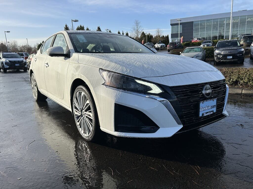 2025 Nissan Altima SL