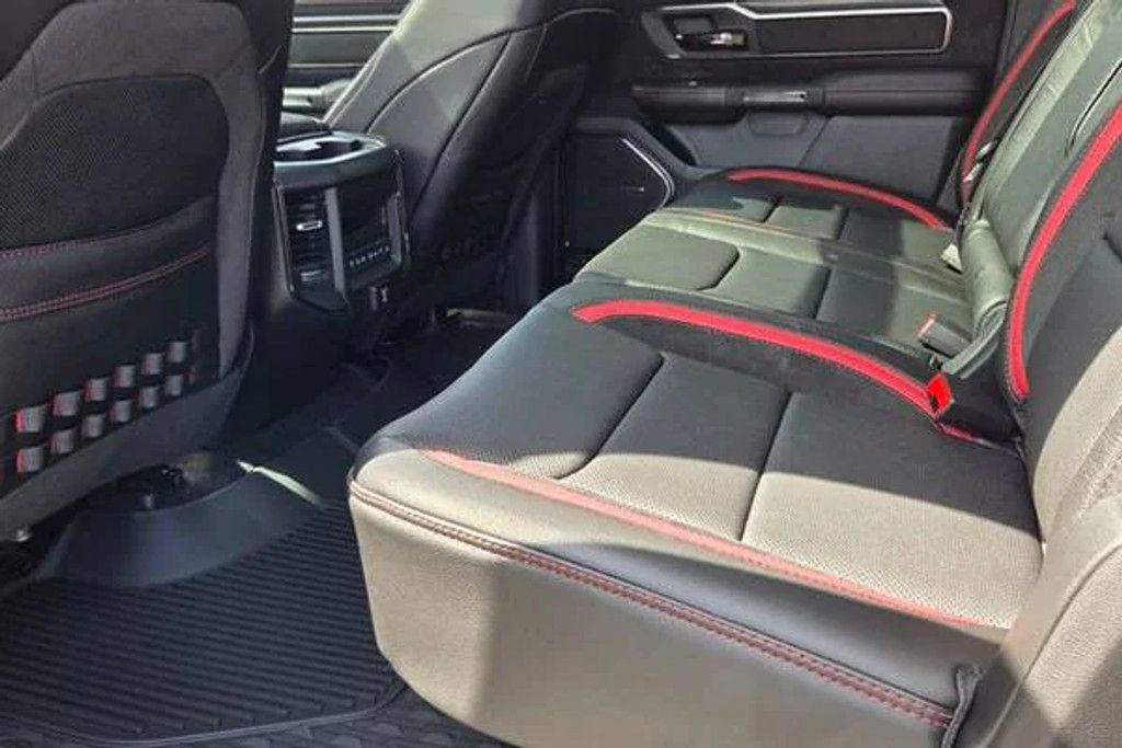 2026 RAM 1500 - photo 6